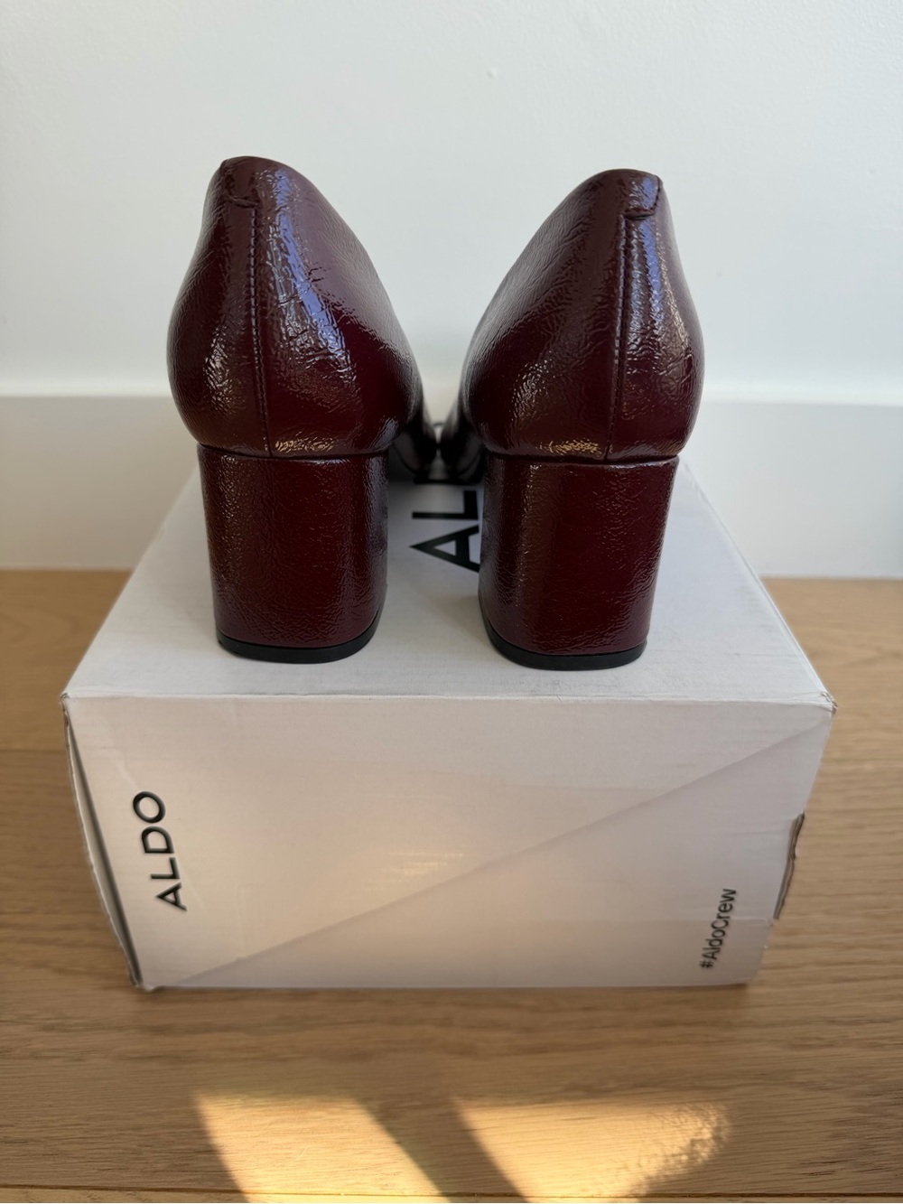 Aldo Women's Size 8.5 - Pointed Block Heel Pumps in Burgundy - Picture 4 of 7